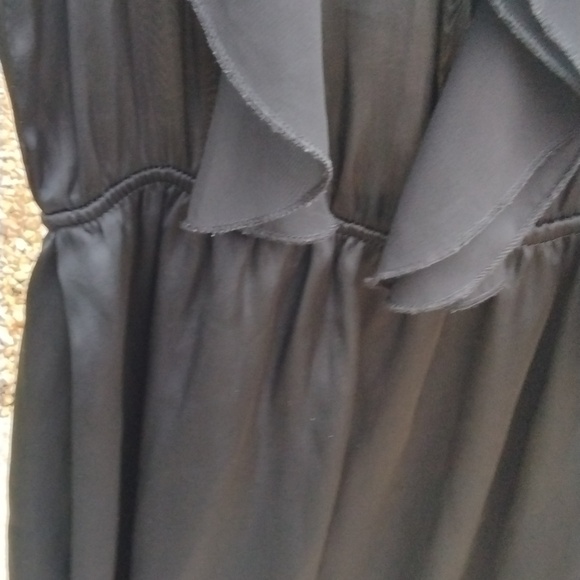 Jen N Rose silky polyester ruffled dress size medium - Picture 13 of 13